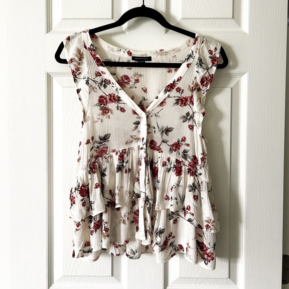American Eagle Outfitters Tops - EUC American Eagle Floral Sleeveless Top